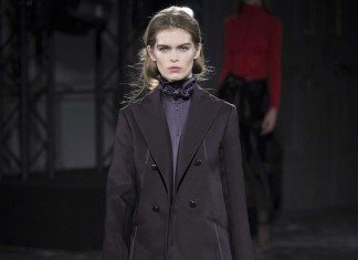 Nina Ricci Fall 2016 Ready-to-Wear Sandra Schmidt - Nina Ricci Fall 2016 Ready-to-Wear