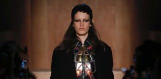 Givenchy Fall 2016 Ready-to-Wear Givenchy Fall 2016 Ready-to-Wear